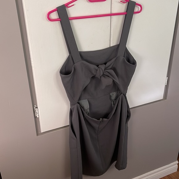 Aritzia dress - Picture 3 of 4